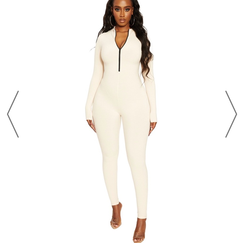 Naked a wardrobe - ALL SNATCHED & ZIPPED JUMPSUIT